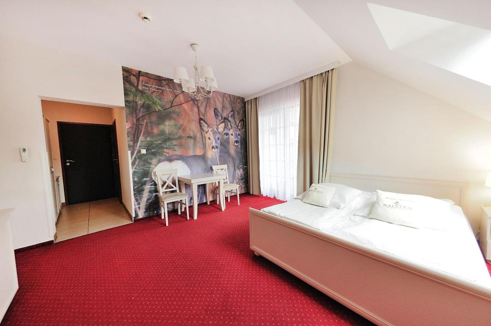 Malutkie Resort Radomsko Esterno foto